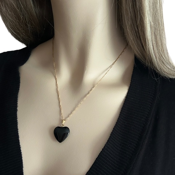 3-D Black Hearted Heart of Glass Pendant Necklace Waterfall Gold Plate Chain - Picture 5 of 9